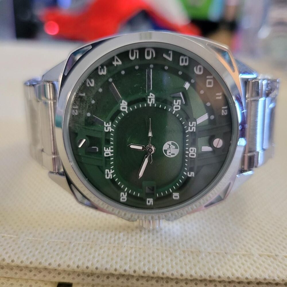 No-brand Men's Green and Silver Watch